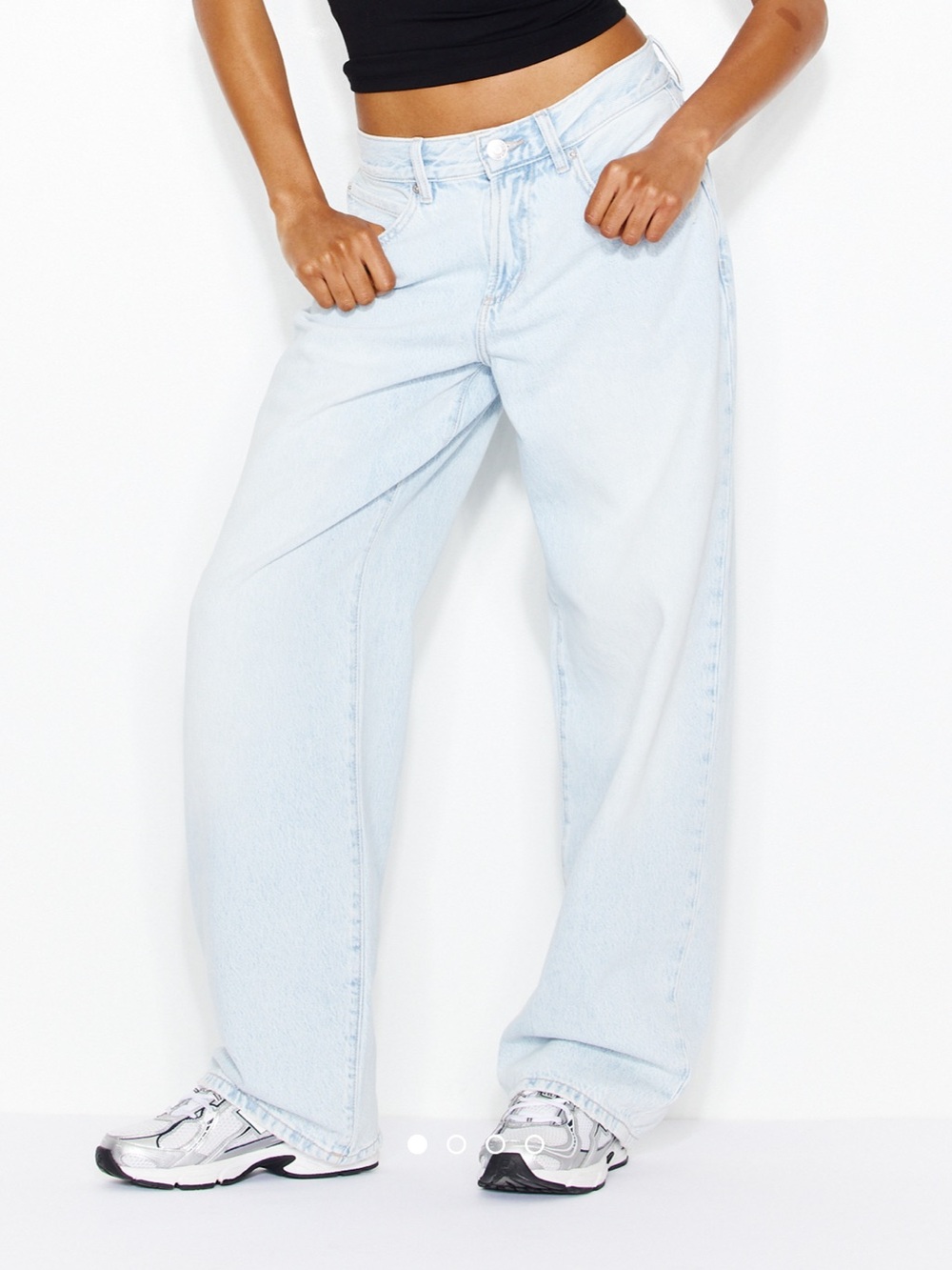 Garage Low Rise Light Wash Baggy Jeans